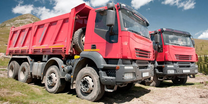 Transporte de materiales y maquinaria de construcción en León 